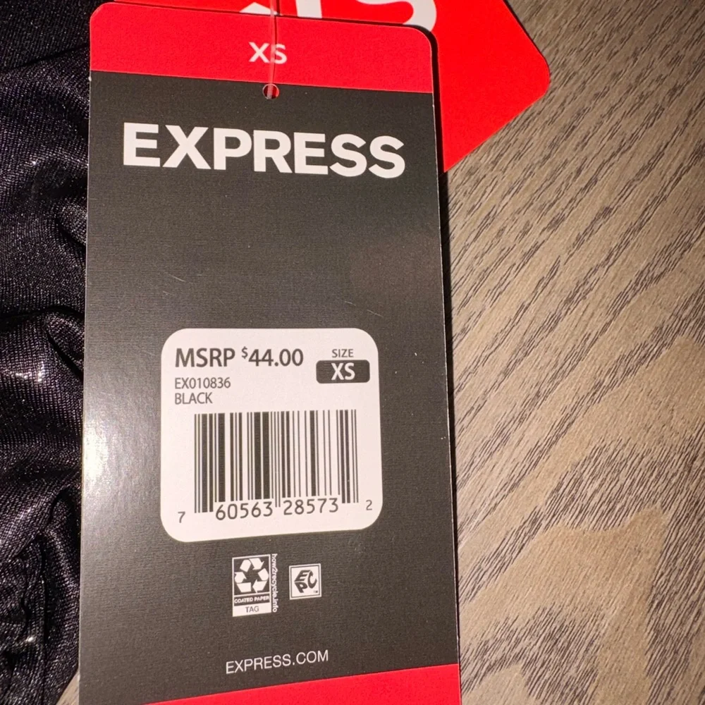 Express Black Mock Neck Tank Top - Picture 3 of 4
